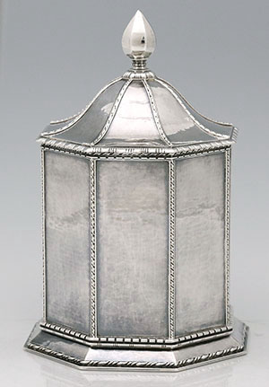 Guild of Handicrafts rare hand hammered 1934 hinged tea caddy